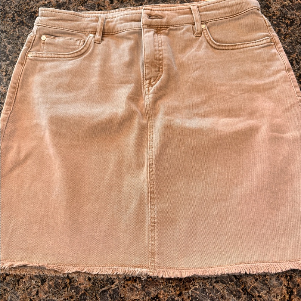 Tommy Bahama tan, raw hem, Denim Skirt.  Size 8